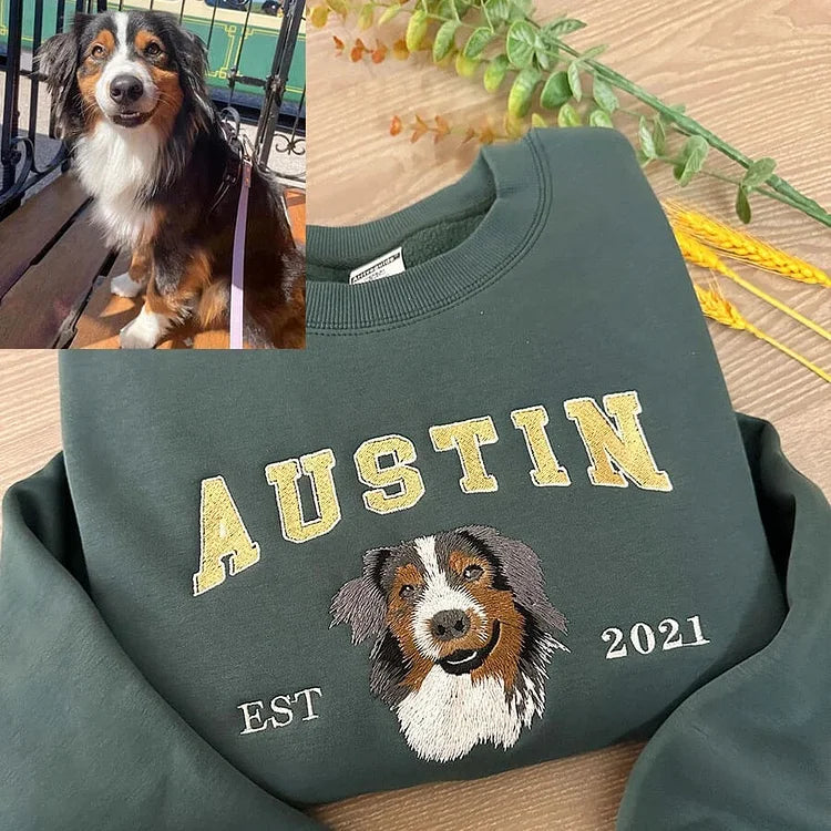 Custom Pet Portrait Sweatshirt with Name – Perfect